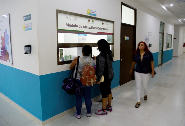 Quintanarroenses pueden afiliarse al Seguro Popular con videollamada