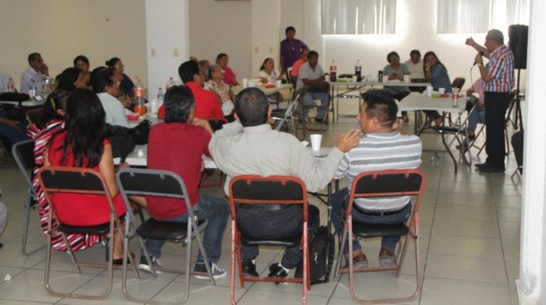 Entra sicario a Iglesia de Cancún con arma larga