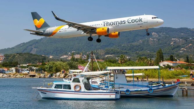 La quiebra de Thomas Cook deja deuda millonaria a hoteleros de Cancún