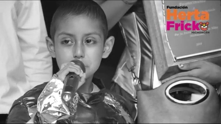 Muere Jonathan, niño con cáncer homenajeado en avión hace unas semanas