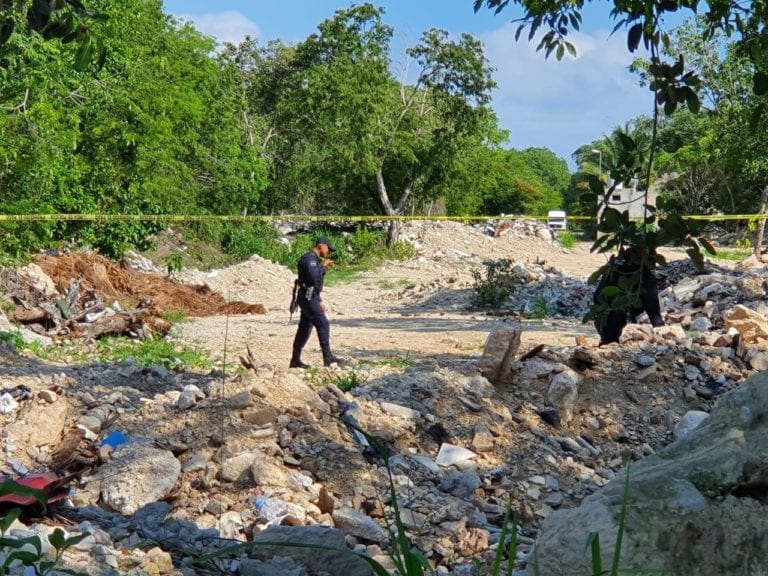 En trabajos de pavimentación en el Ejido Sur en Playa, hallan cuerpo asesinado