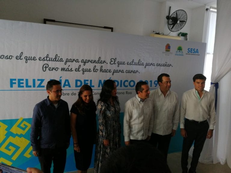 Reducción del IVA fue compromiso del presidente, recuerda Carlos Joaquín