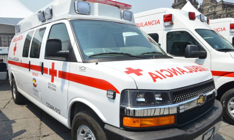 Sesa entrega ambulancias en comodato al Ayuntamiento de Tulum