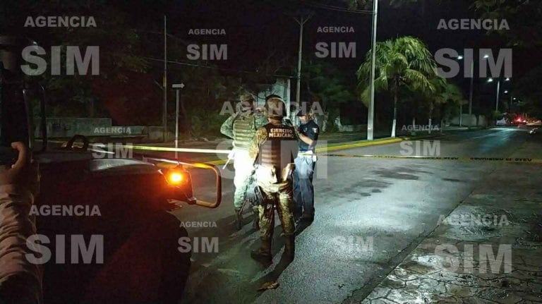 Persecución vehicular en Cozumel, tras robo de cajero