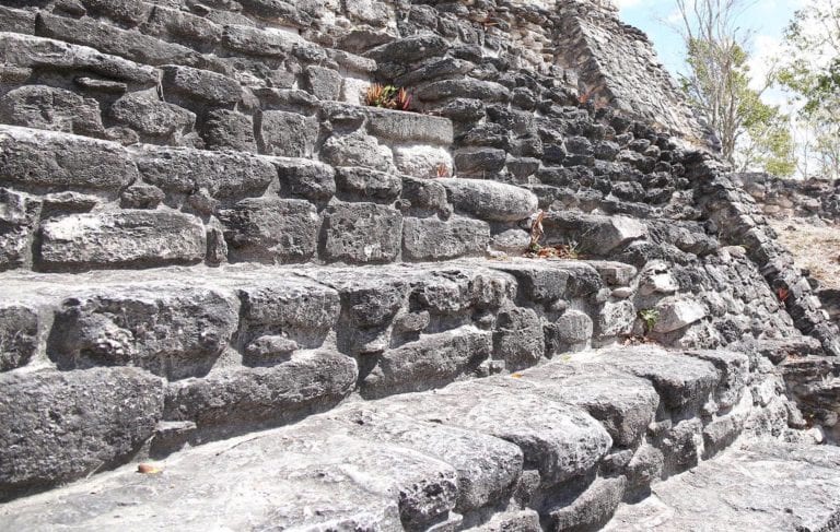 Pleitos de tierra frenan gigantesca zona arqueológica, que detonaría la zona sur