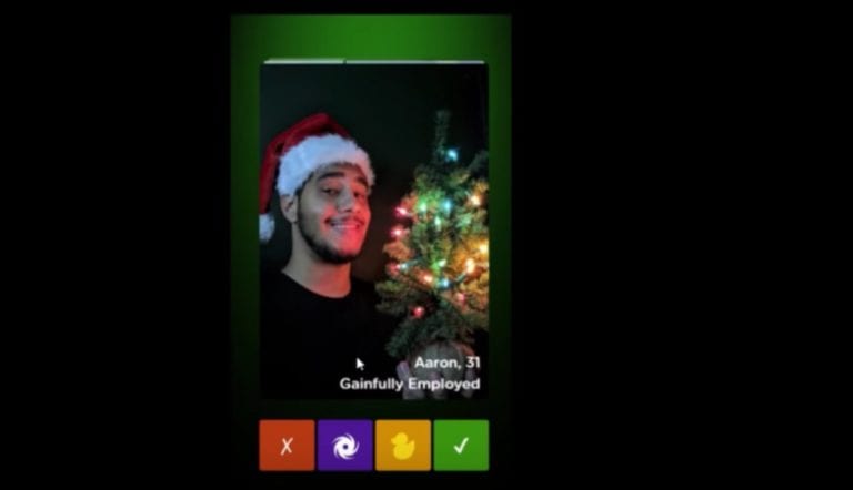 Joven crea app de citas donde sólo se permite un hombre; él