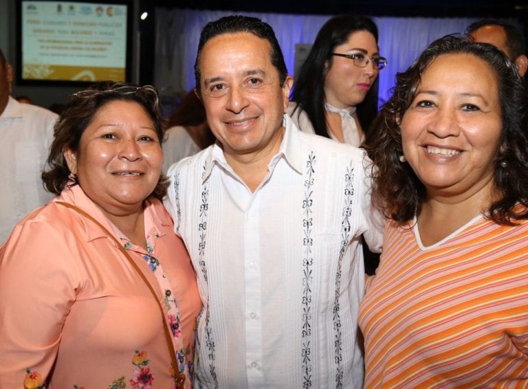 Carlos Joaquín inaugura foro para crear ciudades libres de violencia contra la mujer