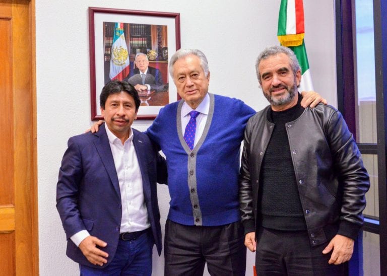 Presenta Víctor Mas a CFE solicitud para reducir tarifa eléctrica