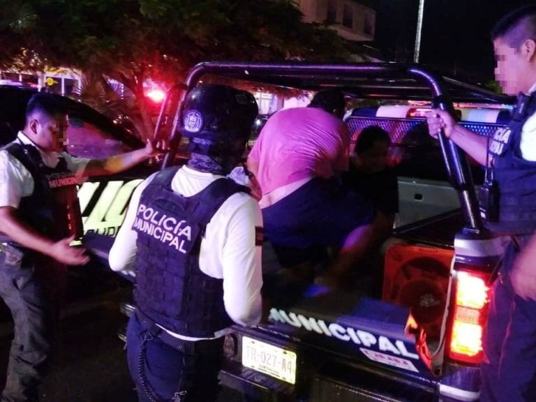 Detienen a dos por cobrar “derecho de piso” a Cervercería Chapultepec en Playa del Carmen