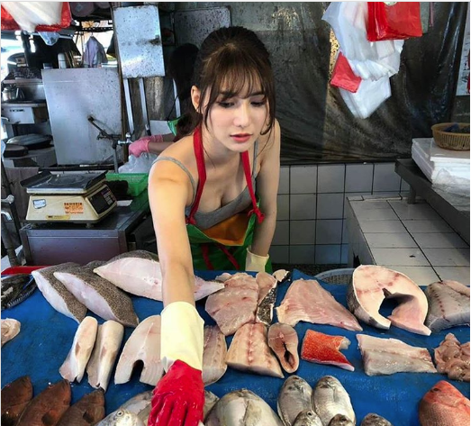 FOTOS: Ella es la vendedora más hermosa del mundo que ha conquistado Internet