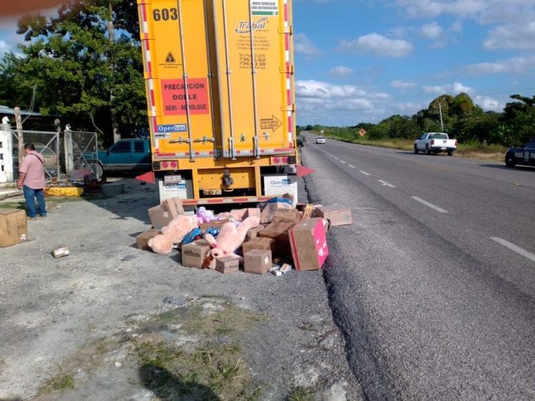 Asaltan a tráiler en Chetumal; se llevan 2 mdp en mercancía