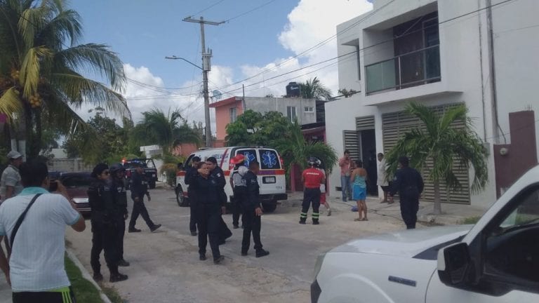 Cae pintor de segundo piso y llegan 10 patrullas en Chetumal