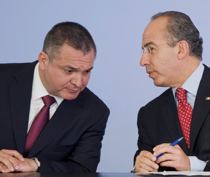 Genaro García Luna habría delatado a Felipe Calderón con tal de salir de prisión, eso es lo que reportan algunos medios.