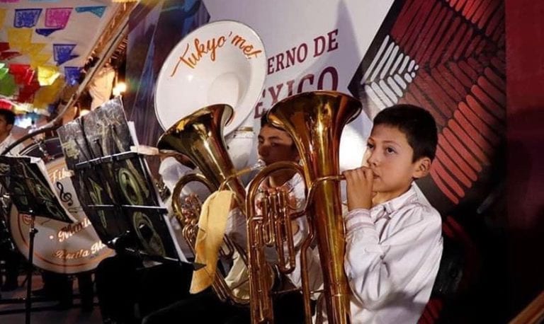 Niños de Ayutla tendrán nuevos instrumentos luego del robo