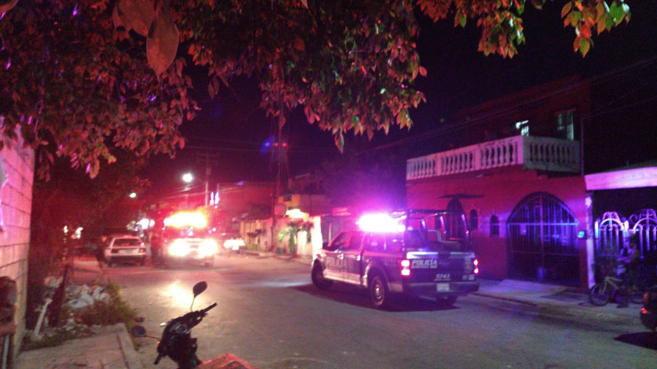 Balean a dos en la Región 236 de Cancún