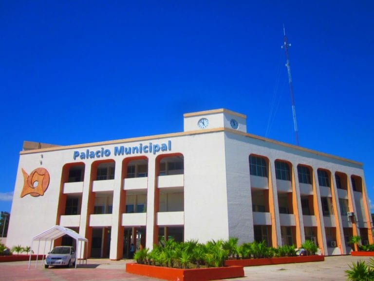 Demandan a Othón P. Blanco 12 proveedores