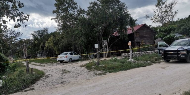 Hallan cuerpos decapitados en cenote de Playa y rescatan a tres secuestrados en casa contigua
