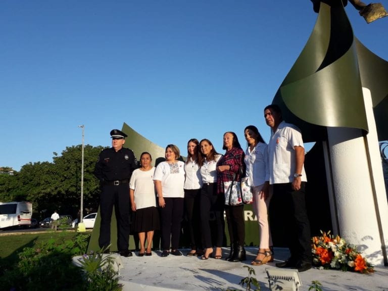 Capacitan a ciudadanas para que sepan usar la aplicación “Mujer Segura Cancún”