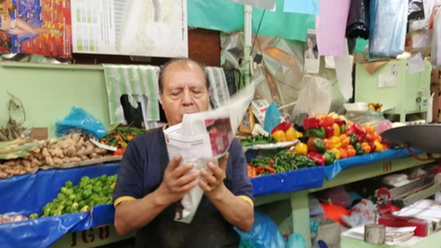 Vuelven cucuruchos de papel a mercados de CDMX por prohibición de bolsas de plástico