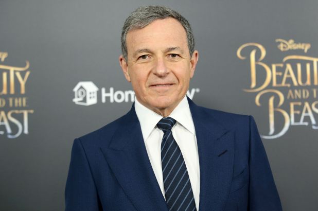 Renuncia el CEO de Disney Bob Iger tras 15 años de dirigir la compañía