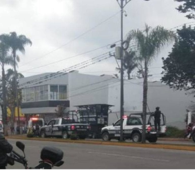 Múltilples balaceras en Córdoba, Veracruz; tres delincuentes y cuatro policías muertos