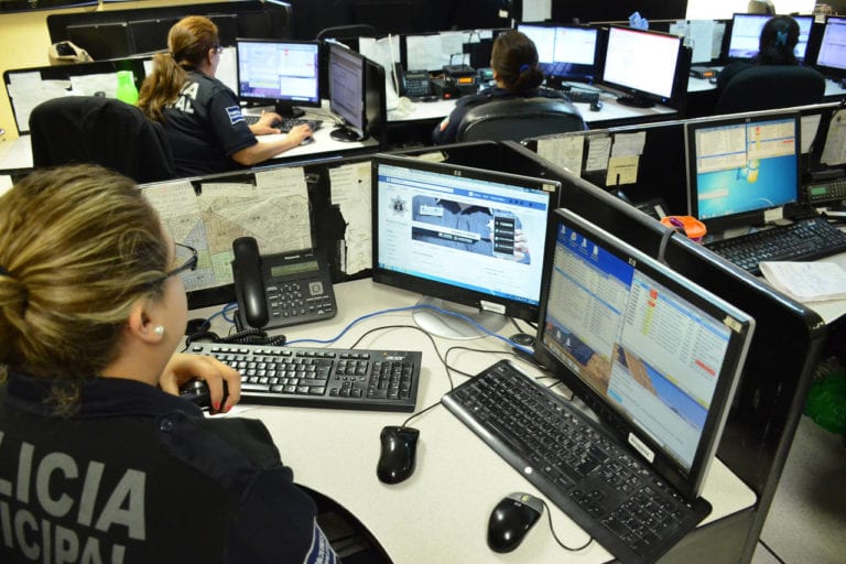 Policía Cibernética pide no subir foto de tus hijos a la web