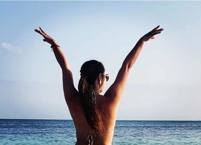 Daniela Luján disfruta en bikini de las playas de Quintana Roo