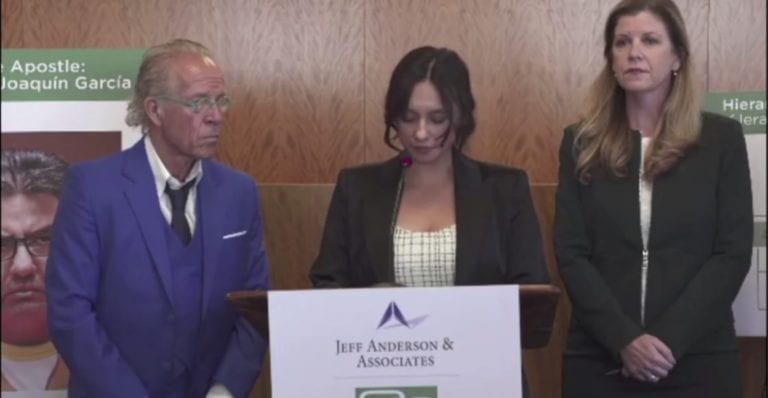 Acusan de dirigir red de explotación infantil al líder de La Luz del Mundo