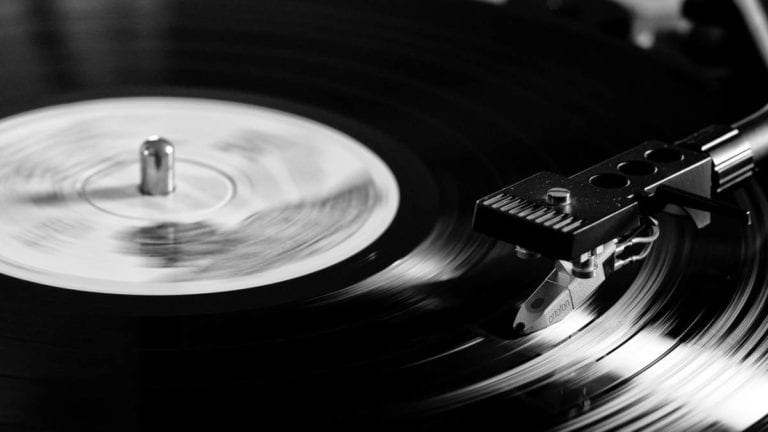 Incendio de “Apollo Masters” podría detener la industria del vinilo