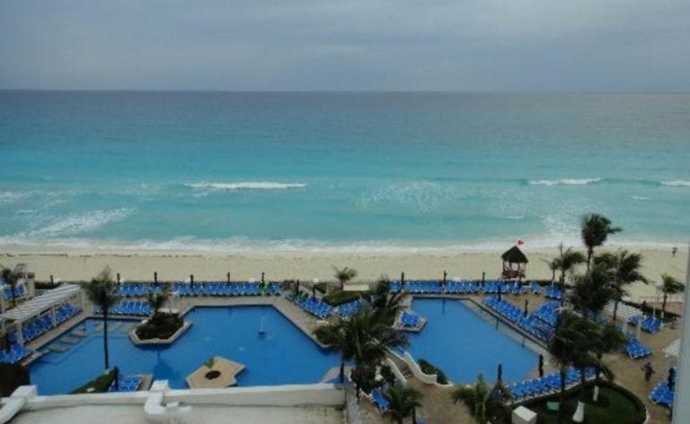 Clima: Cielo nublado y lluvias aisladas para Quintana Roo este domingo