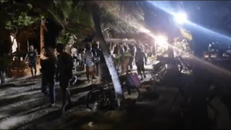 Pandemia mundial no frenó fiesta en hotel de Mahahual… hasta que llegó la policía