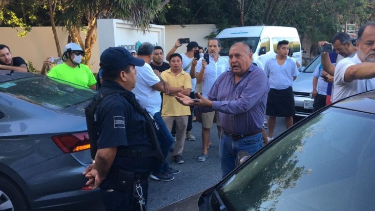 Daño al empleo: Trabajadores protestan contra Conanp por cierre de Parque Nacional Tulum