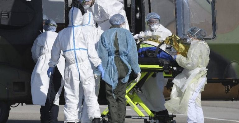 Un bebé y un niño de 14 años mueren por coronavirus