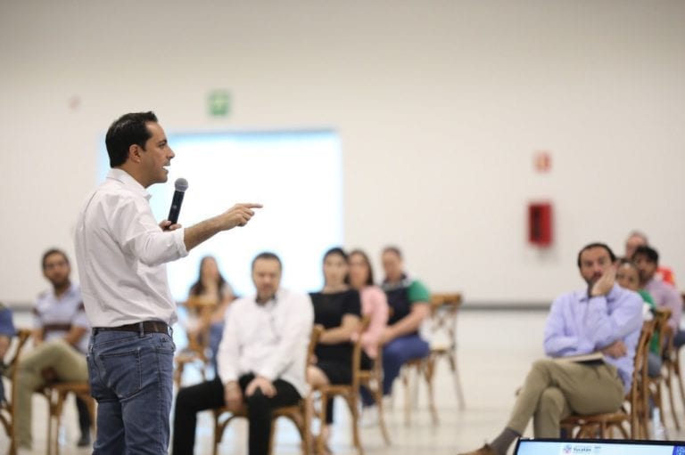 Alista Vila hospitales de Yucatán para atender a pacientes con Covid-19