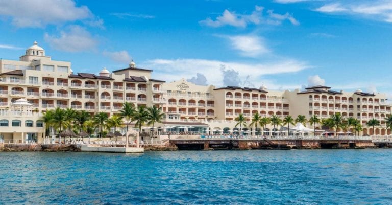 Palace Resorts cierra mañana hoteles; estima reabrir en mayo
