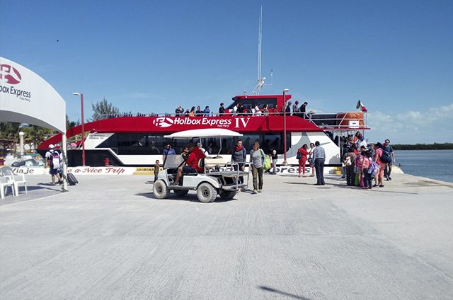 Se “blinda” Holbox de coronavirus: Prohíben paso a turistas