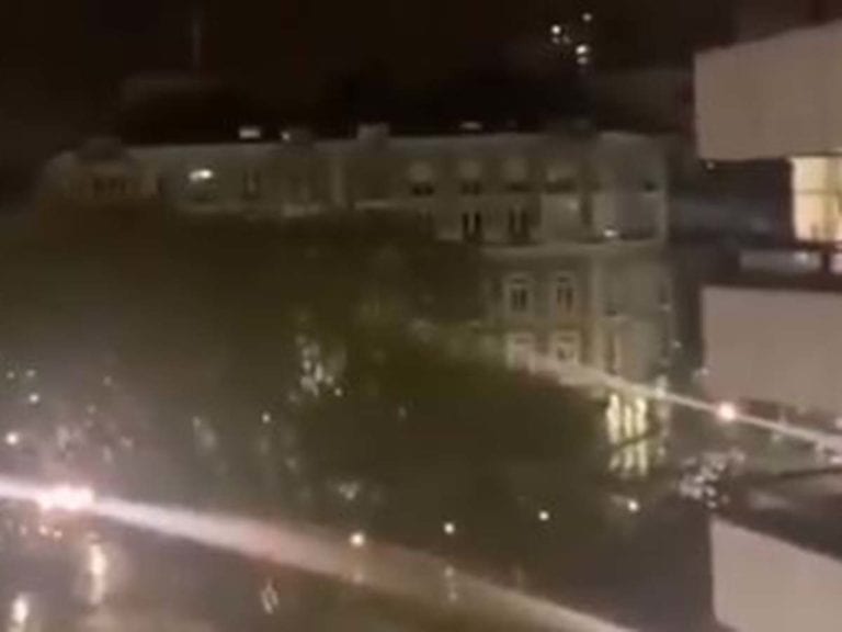 Video: ‘No aguanto más a mi mujer’ grita hombre para que lo saquen de cuarentena