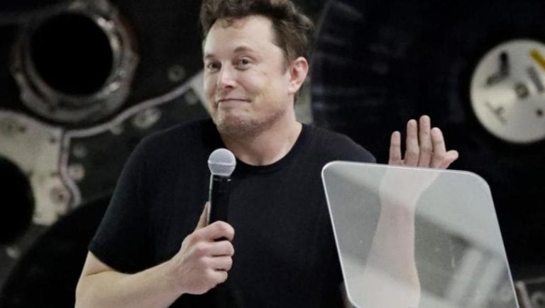 Elon Musk asegura que ir a la universidad sólo sirve para divertirse, no para aprender