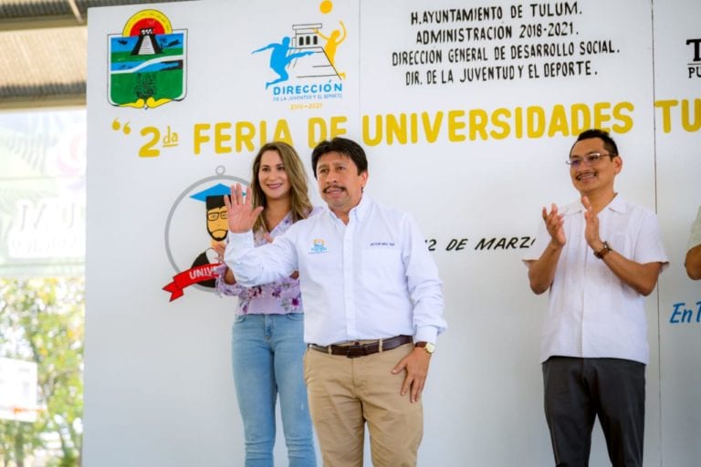 Inaugura Víctor Mas la “Feria de Universidades 2020”