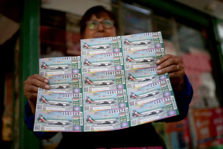 Agotados los “cachitos” de la rifa para el avión presidencial en Quintana Roo