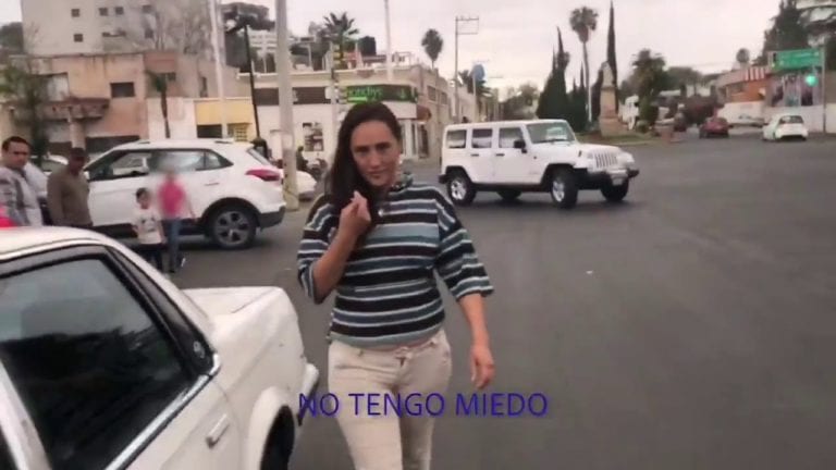 Ella es ‘Lady Manoseada’, abandonó a sus hijos afuera de un oxxo como ‘castigo’