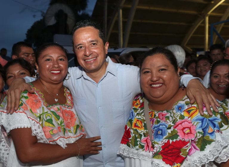 Anuncia Carlos Joaquín primer “Congreso Artesanal Quintana Roo 2020”