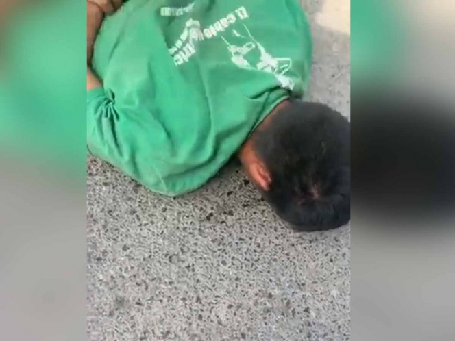 Video: Mamá somete a acosador tras tocarla e intentar robarle