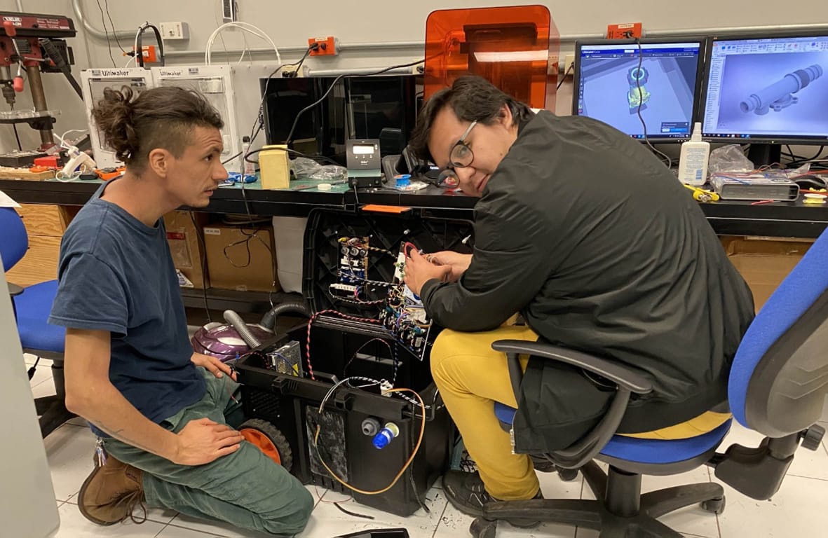 Mexicanos crean respirador portátil y económico para enfermos de coronavirus