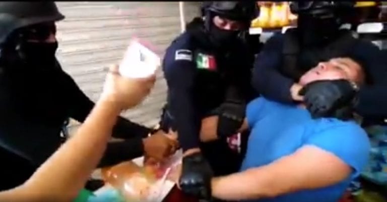 ¡Abuso de autoridad en Chetumal! Policías “levantan” a trabajadores y causan destrozos