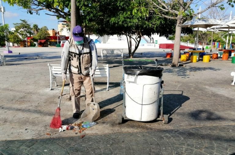 Continúa la limpieza en Cancún pese a coronavirus: Mara Lezama