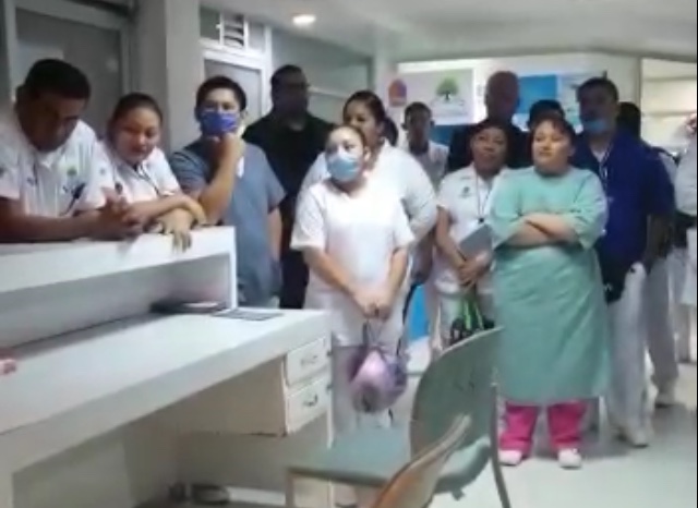 ¡Otra protesta en el Hospital General de Chetumal! No tienen insumos para atender el coronavirus