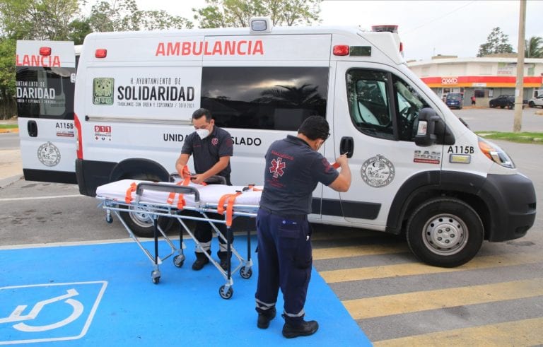 Entregan nuevas ambulancias con tecnología de última generación en Playa del Carmen