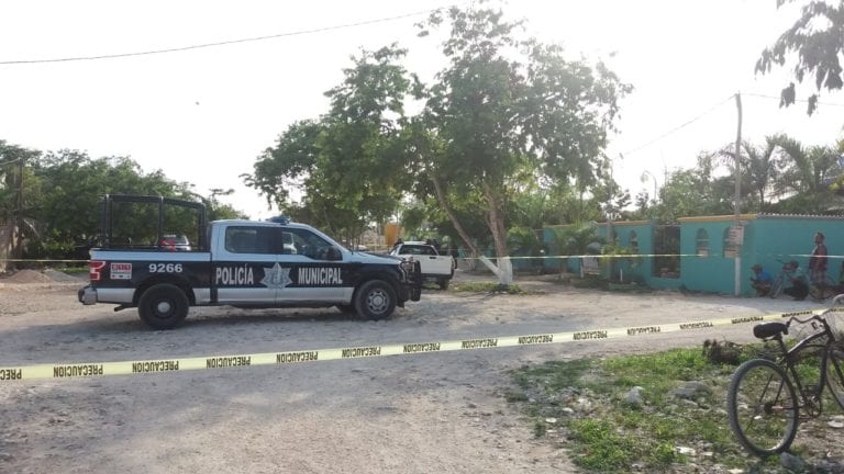 Ejecutan a hombre y dejan a otro herido, en Tulum