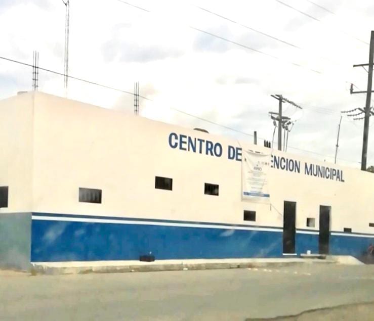 ¡Lo volvieron a hacer! Lanzan paquetes con marihuana a la cárcel de Playa del Carmen